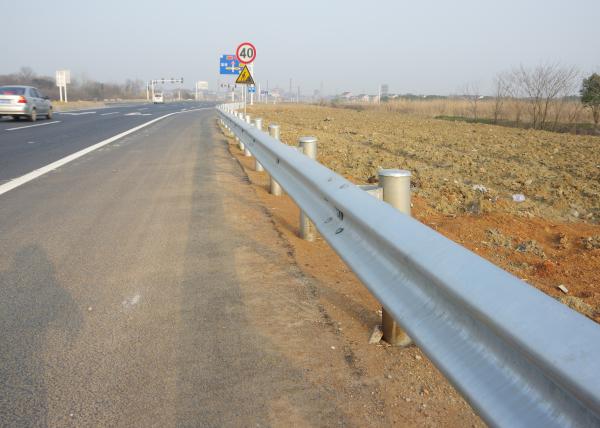 Quality Q275 Zinc Coating Highway Steel Guardrails European Standard for sale