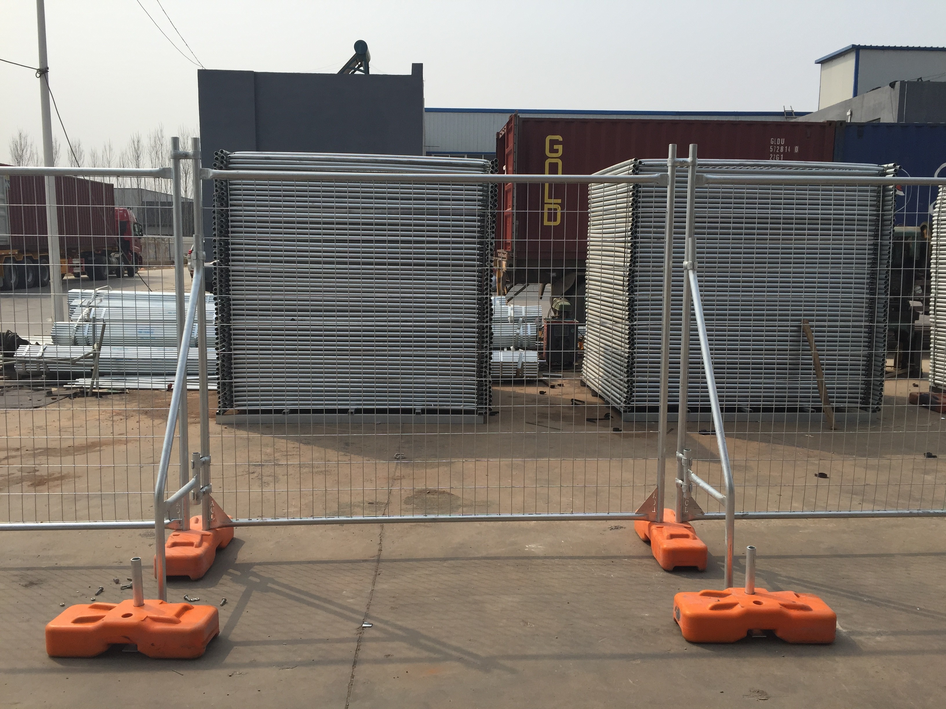 Construction Fencing System 1.8m*2.4m mesh 60mm*150mm*4.00mm Tubing 32mm*2.0mm AS/NZS/ATSM standard