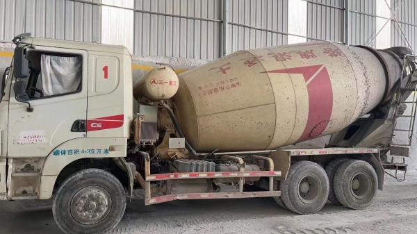 Buy cheap Lager Scale Batching Plant Cement Mixer Truck Sy High Performance from wholesalers