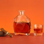 Beverage Industrial 700ml Brandy Whiskey Glass Bottles with Cork and Tamper