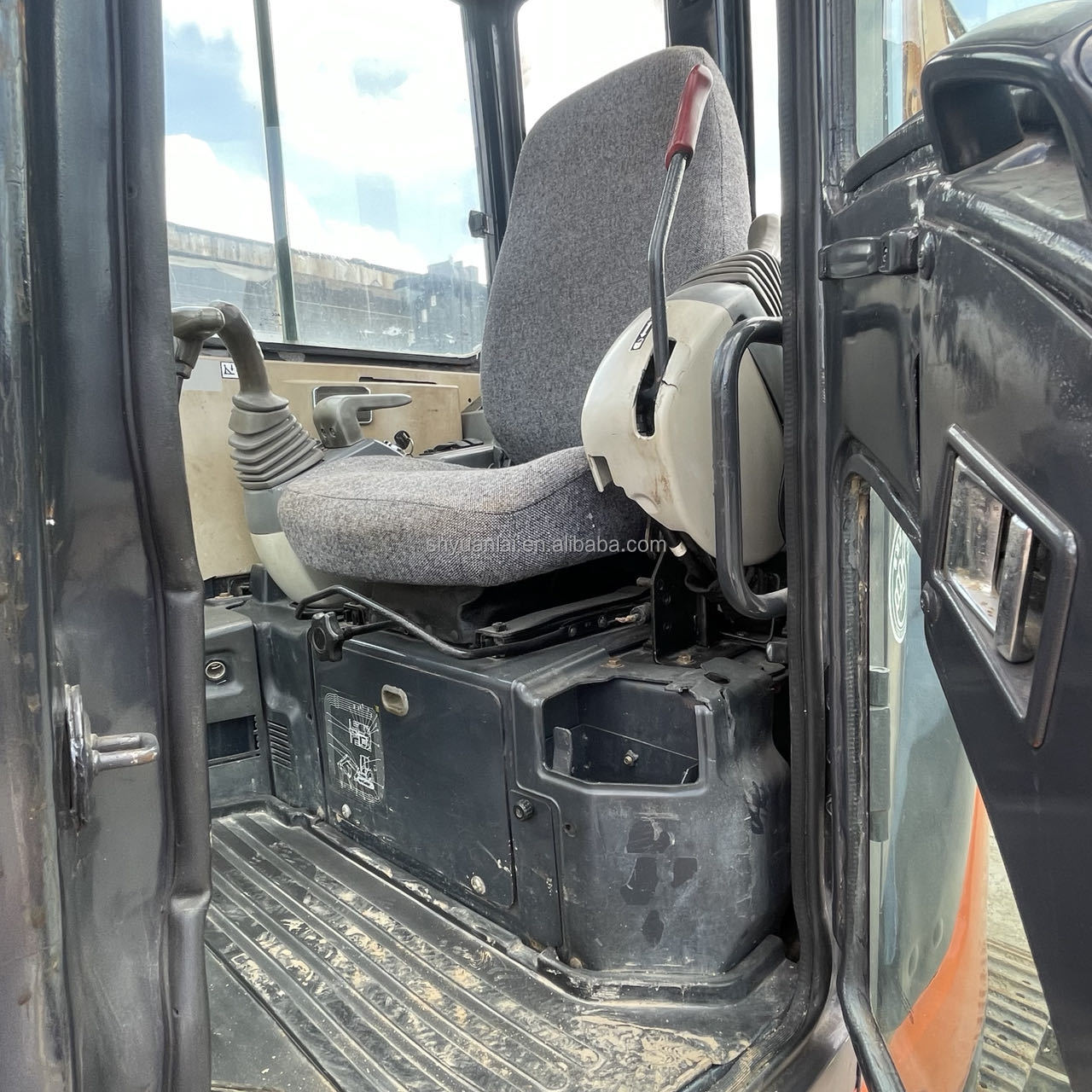 YANMAR Engine Hitachi65U Used Excavator in Perfect Condition /0.27M³ Bucket Capacity