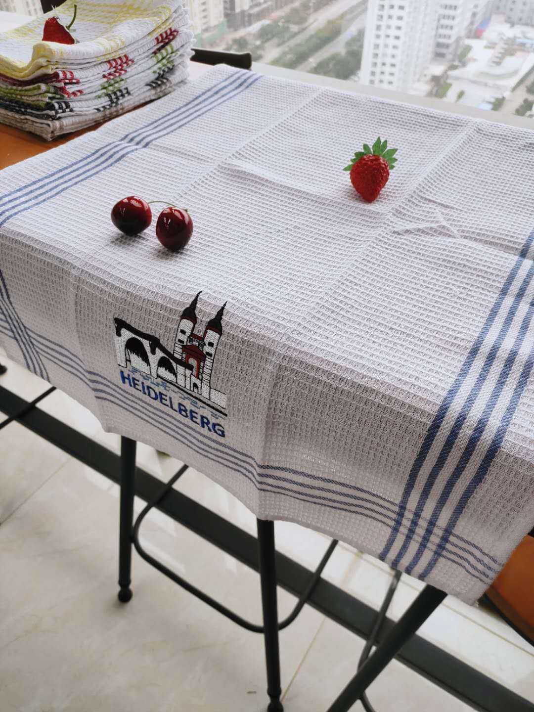 Printed Stripes Cotton Golf Towel for Adult Golfers Custom Logo and Design