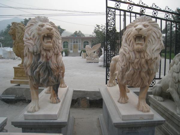 Buy cheap BSCI Life Size Driveway Marble Statue Of A Lion from wholesalers