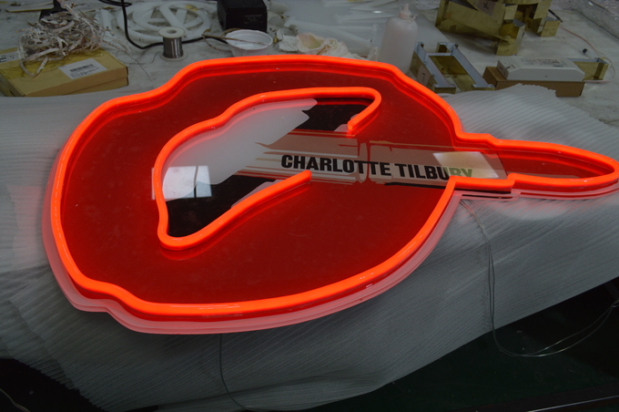 Mall Hanging Neon Channel Letter Signs 26mm Depth 50000 hours Lifetime