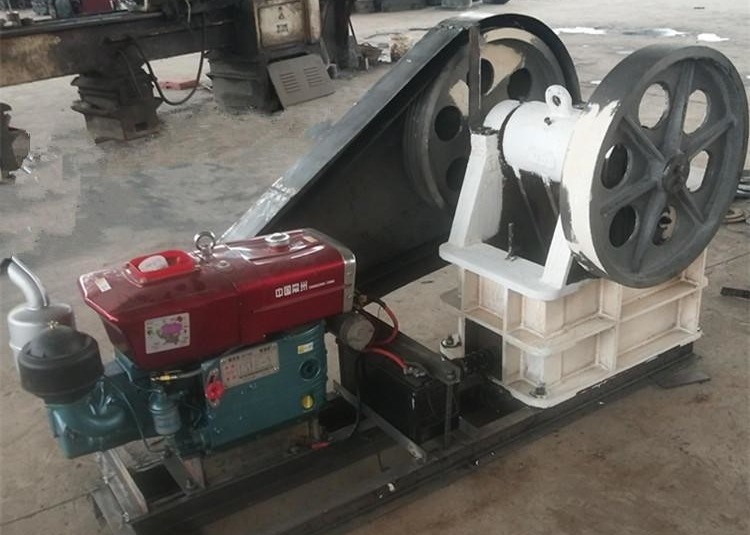 Single / Double Toggle Jaw Crusher Machine 600x900 90-180TPH