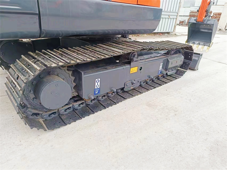 0.21 m3 Bucket Capacity Doosan DX55 Crawler Chain Excavator in Korea with Strong Power