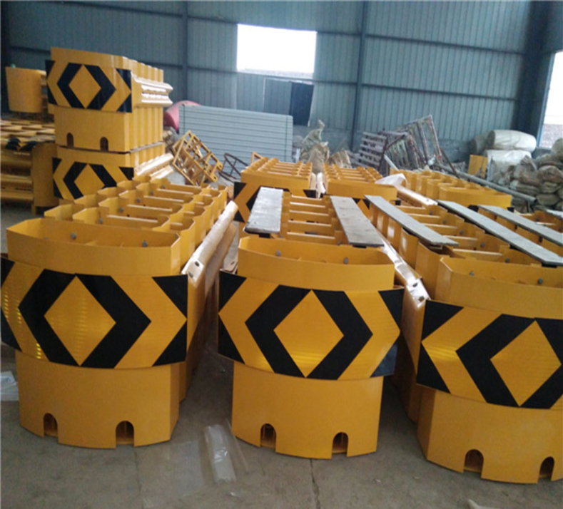 Roadway Safety And Outdoor Security Traffic Barrier Crash Cushion