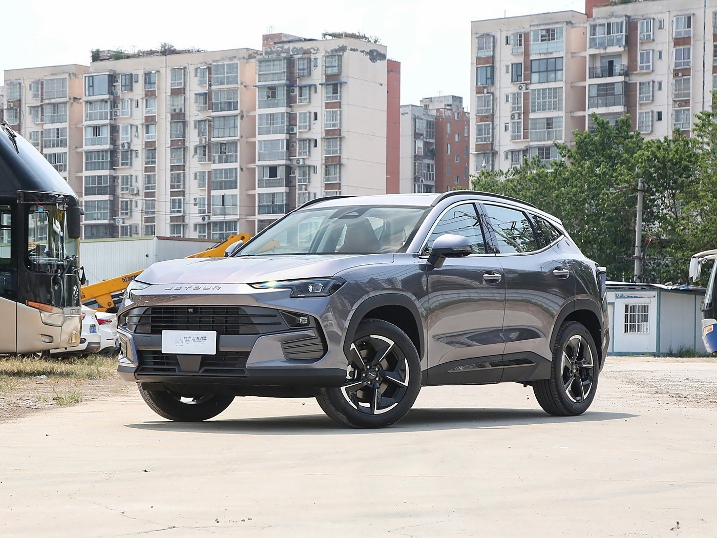 Jetour Dasheng Gasoline Hybrid Cars SUV Electric Car 180Km/H 57.00L