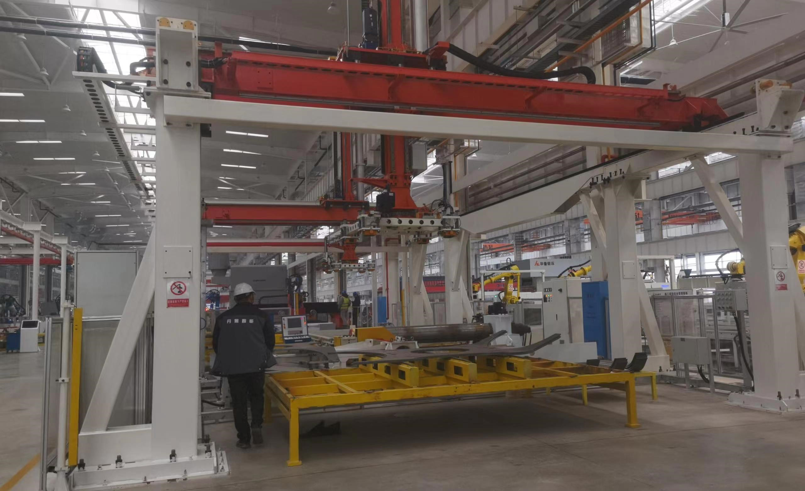 200 Ton Max. Force Steel H Beam Hydraulic Punching And Shearing Machine
