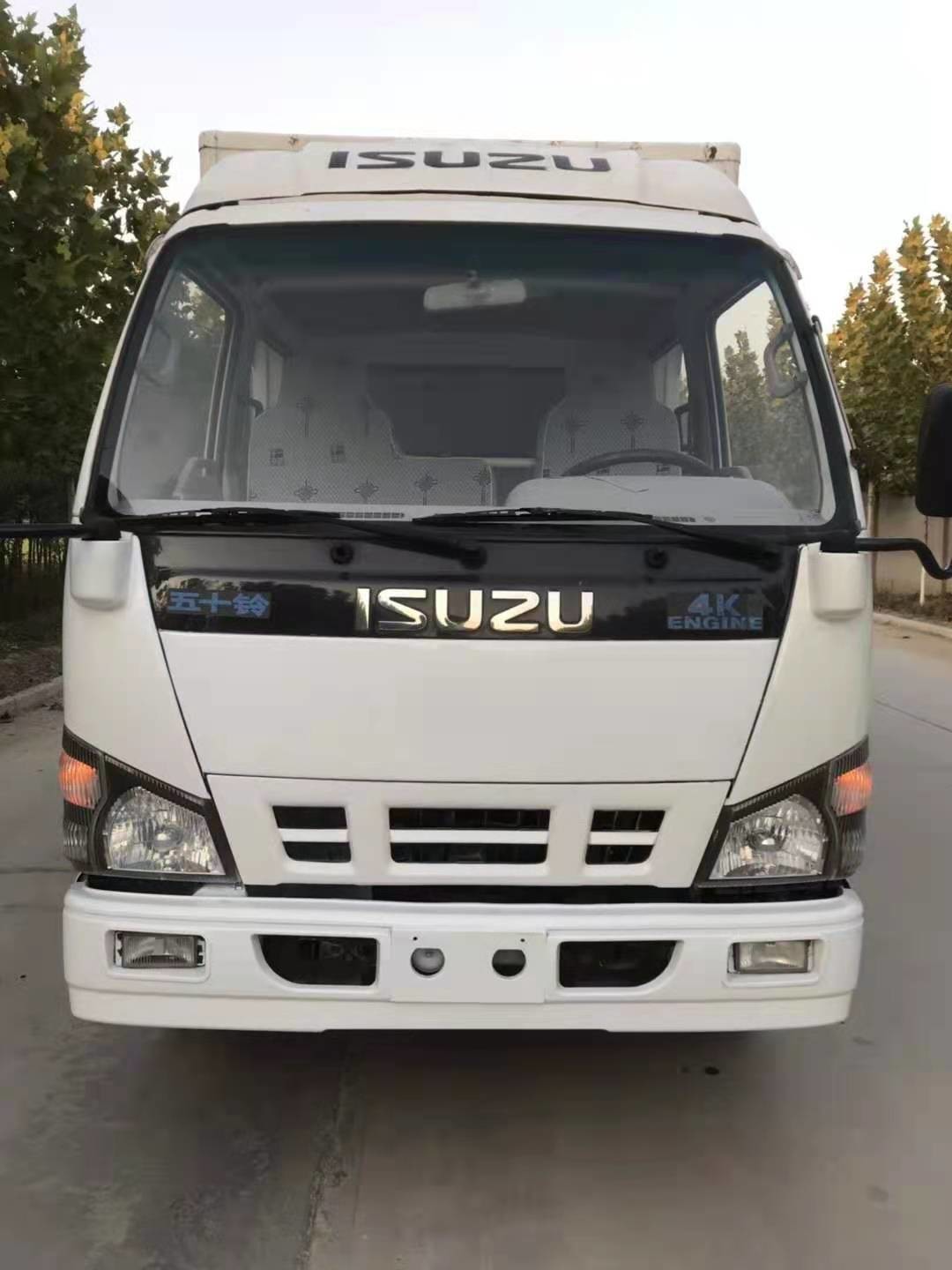 26ft Box Truck 4X2 Isuzu Refrigerated Van Truck Reefer Truck