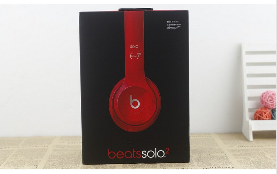 Beats by Dr. Dre Solo2 Solo 2.0 Headband Headphones Bluetooth Over Ear Sealed Box package