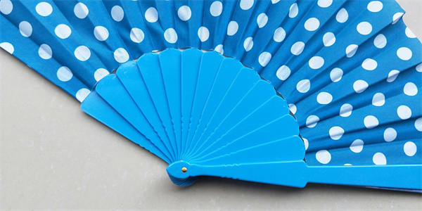 Multicolor Plastic Foldable Hand Fans Customized Logo With Polka Dots Pattern