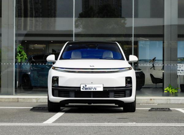 China Smart Sport Li Xiang Electric Car Lixiang L7 Left Driving Hybrid DCT 2WD