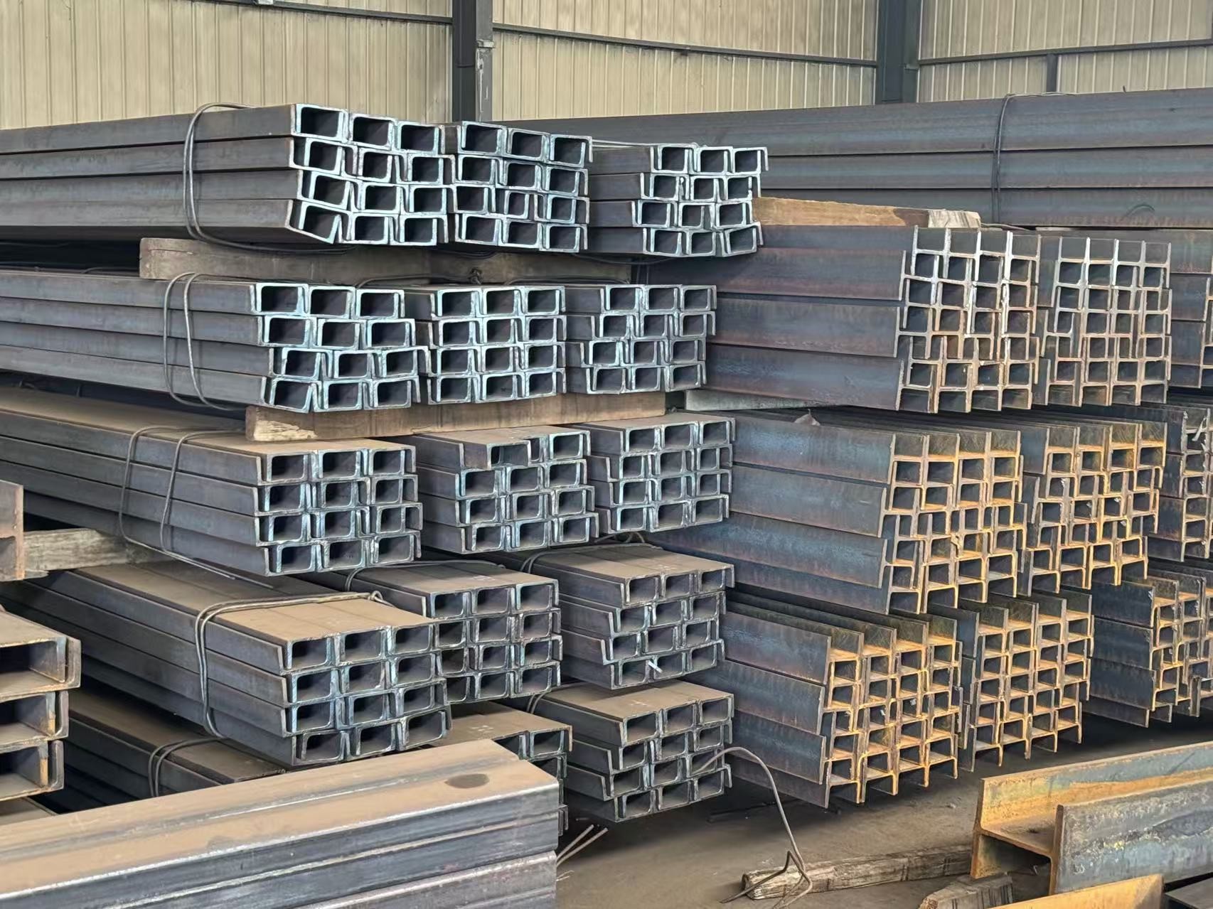 Durable Precision Manufactured H Steel Custom Sizes For Outdoor Structures