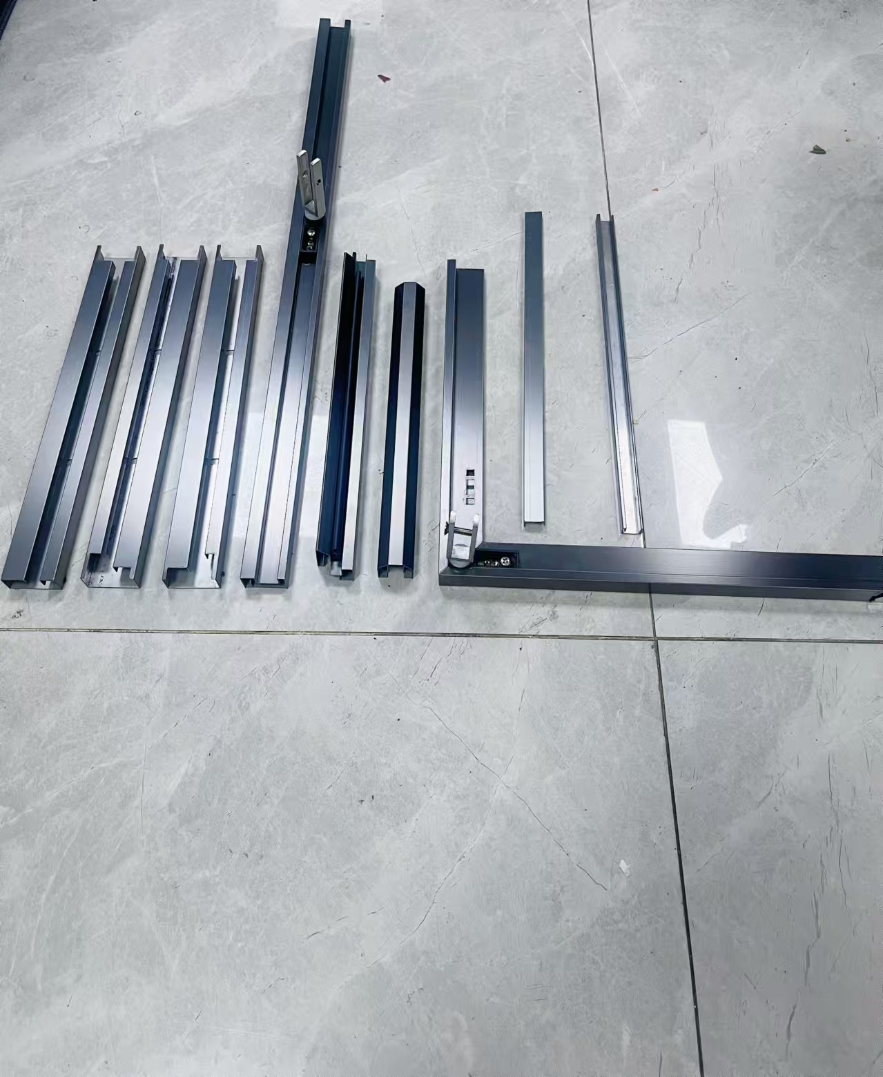 SUS304 Stainless Steel Bathroom Glass Shower Screen Profile Anti Corrosion