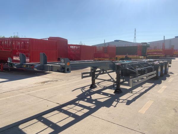 1840mm Tread 12 Tire Number Container Chassis Semi-Trailer For Container