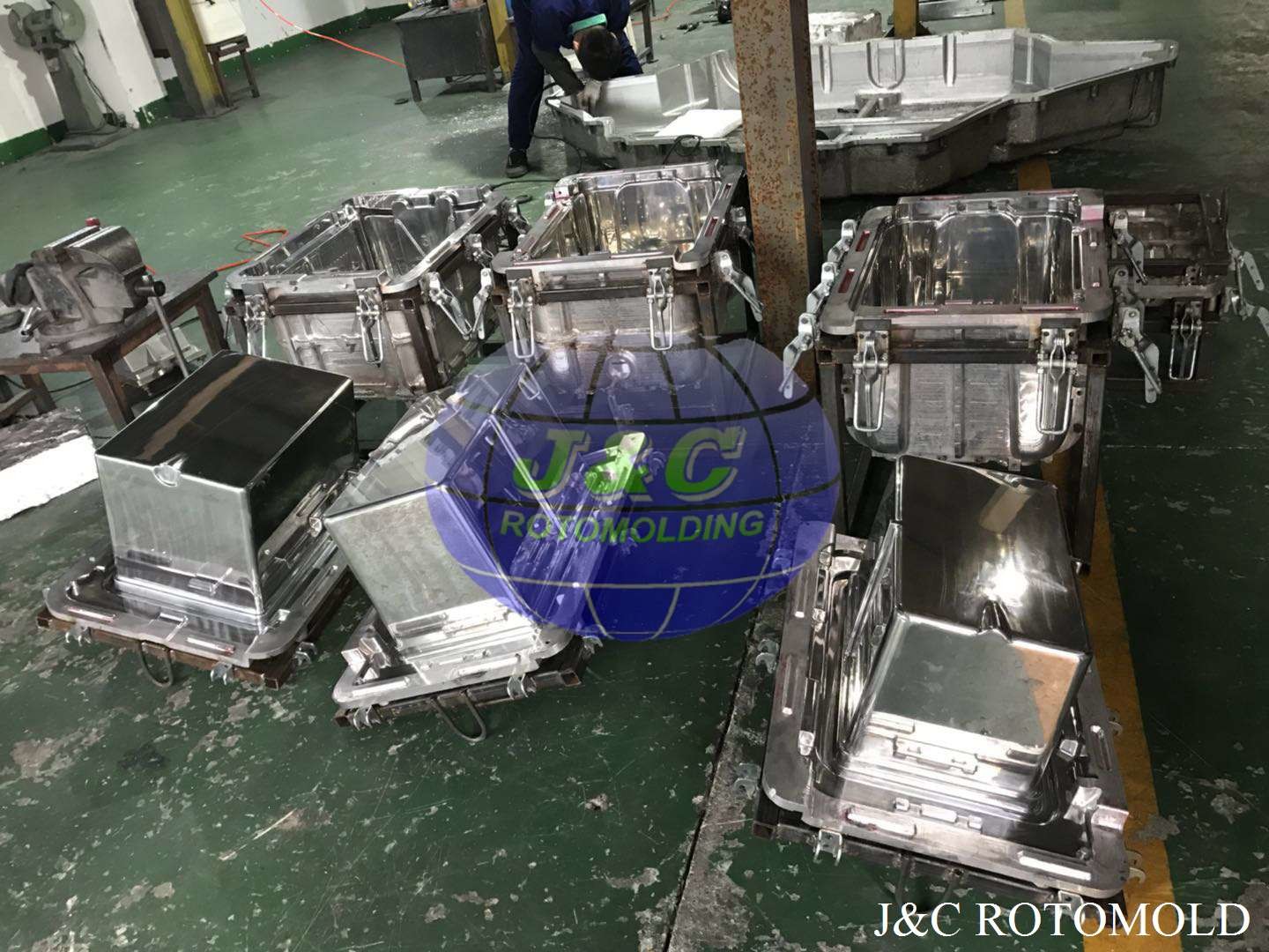 Rotomoulding Cooler Box Moulds Mirror Surface , Precision Rotational Molding