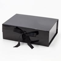 Buy cheap Black 2mm Clothing Hard Gift Boxes Glossy Varnish With String Handle product