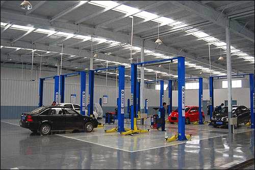 Buy cheap Auto Repair Garages Construction Industrial Steel Frame Buildings from wholesalers