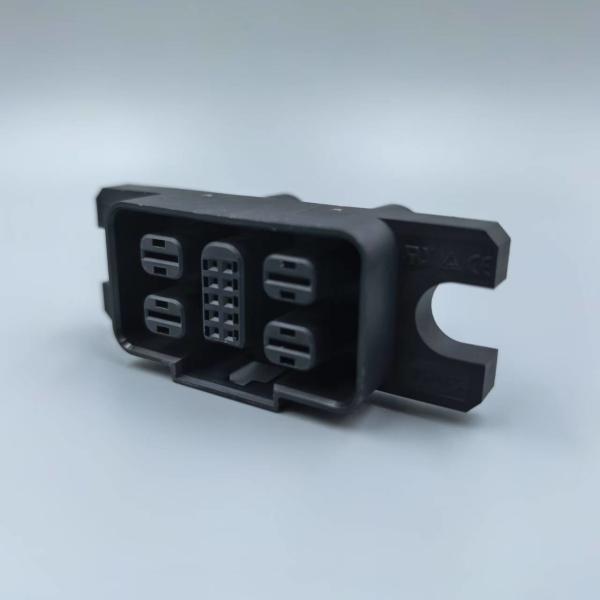 Buy cheap IEC 61984 EN 61984 Energy Storage Hybrid Connector 40A 14 Pin Male from wholesalers